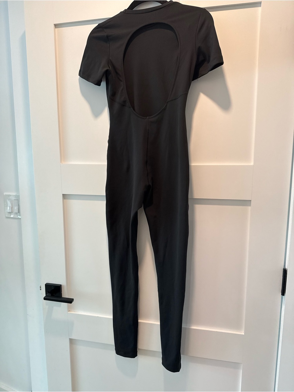 Gorgeous Black Short-Sleeve One-Piece with Open Back